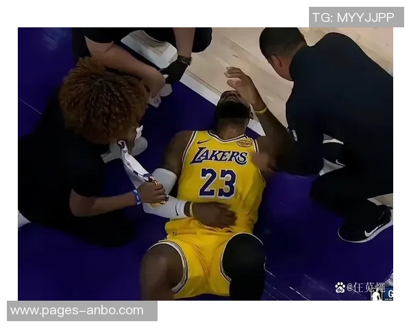 雷迪克谈勒布朗回归后球队进攻问题指出缺乏章法的现象